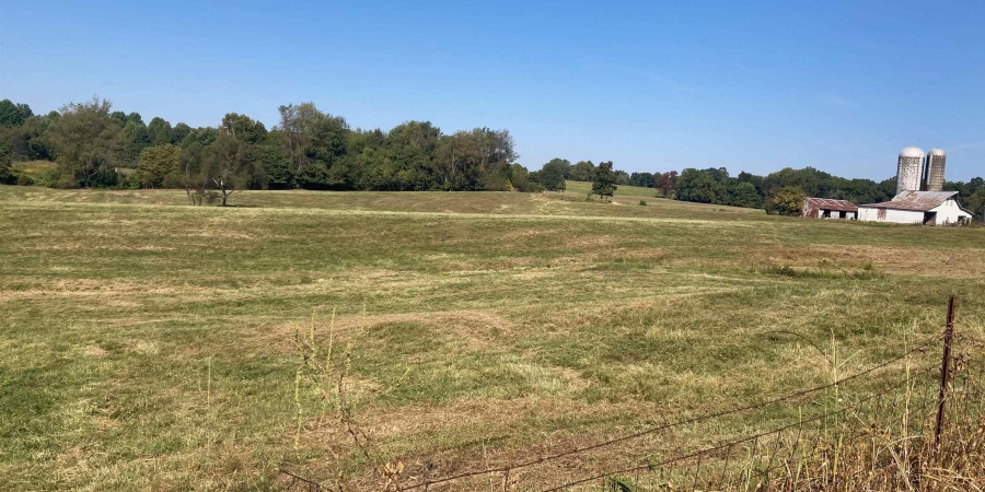 960 N Blue Barn Road, Bloomfield, Indiana 47424,MLS,202538161