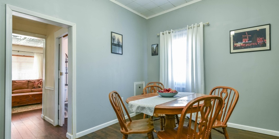 118 W South Street, Bloomfield, Indiana 47424-1324,MLS,202538184