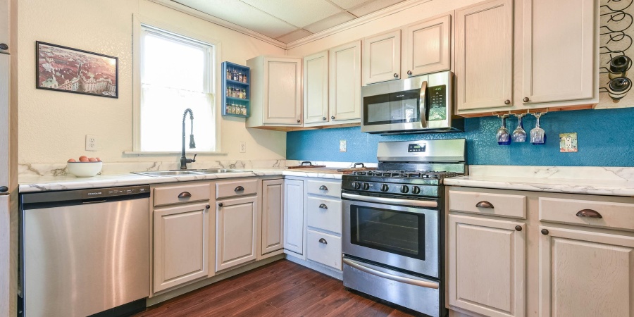 118 W South Street, Bloomfield, Indiana 47424-1324,MLS,202538184