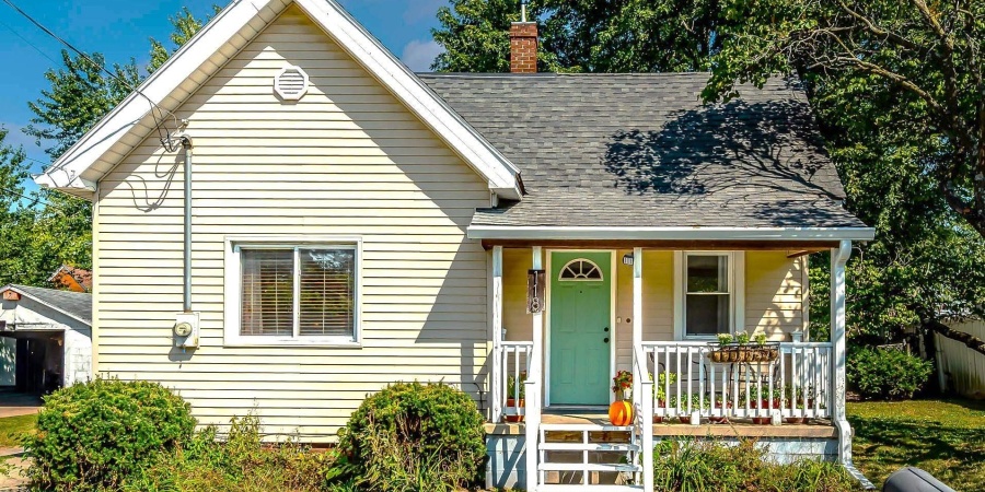 118 W South Street, Bloomfield, Indiana 47424-1324,MLS,202538184