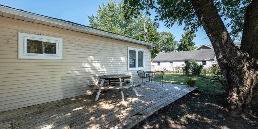 118 W South Street, Bloomfield, Indiana 47424-1324,MLS,202538184