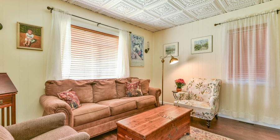 118 W South Street, Bloomfield, Indiana 47424-1324,MLS,202538184