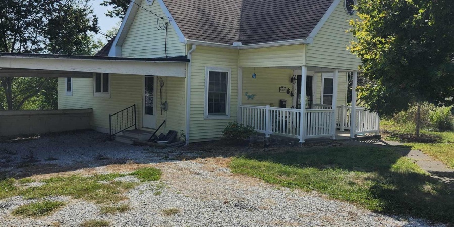 551 N Washington Street, Bloomfield, Indiana 47424,MLS,202538264