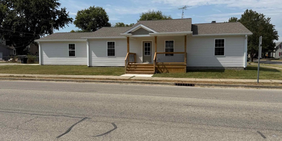 389 NE H Street, Linton, Indiana 47441,MLS,202538265