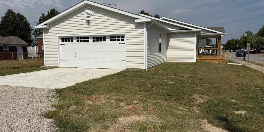 389 NE H Street, Linton, Indiana 47441,MLS,202538265