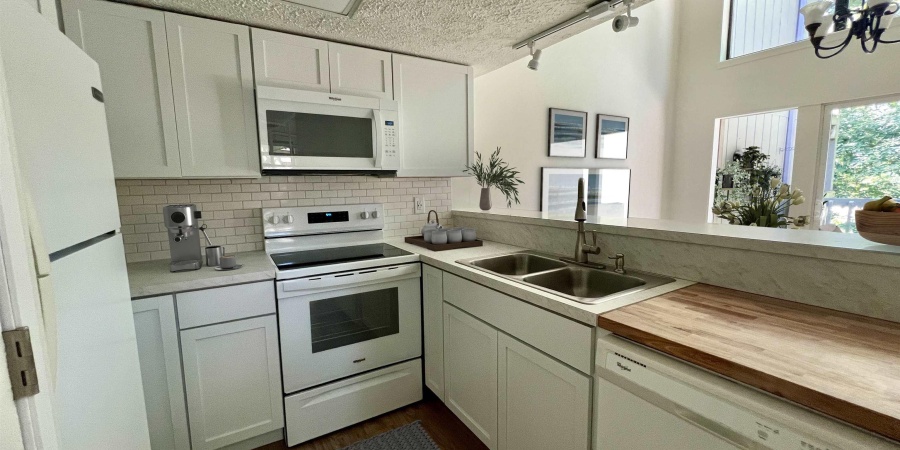 9322 S Lake Ridge Drive, Bloomington, Indiana 47401,MLS,202530489