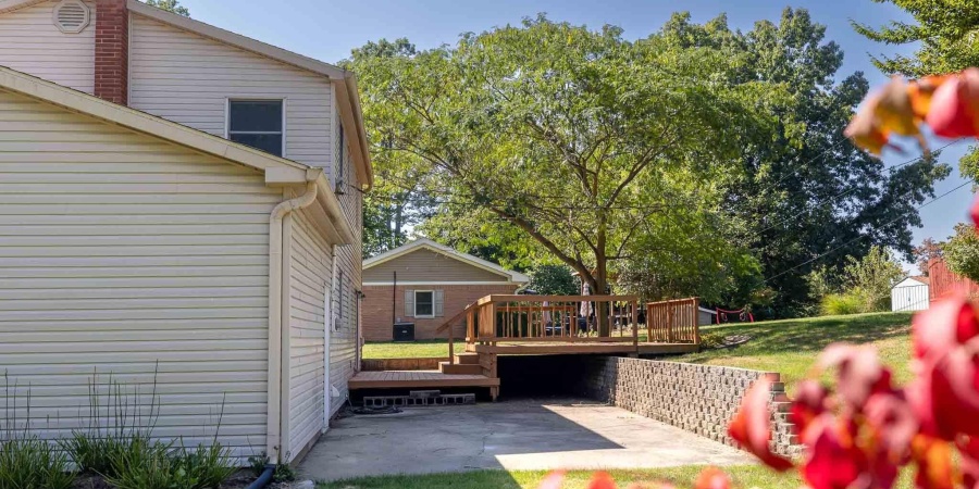 1210 S Tall Oaks Drive, Bloomington, Indiana 47403,MLS,202538299