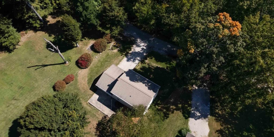 1210 S Tall Oaks Drive, Bloomington, Indiana 47403,MLS,202538299