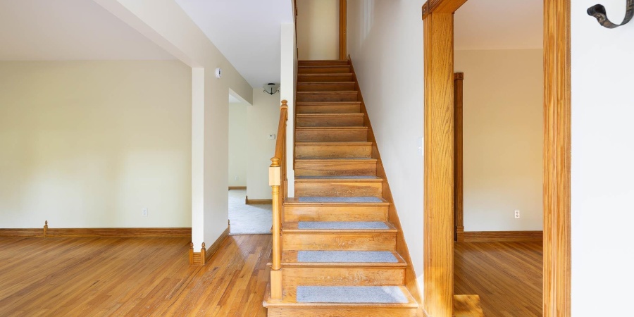 1210 S Tall Oaks Drive, Bloomington, Indiana 47403,MLS,202538299