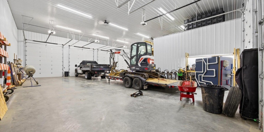 2110 N Angelina Lane, Bloomington, Indiana 47404-8709,MLS,202538406