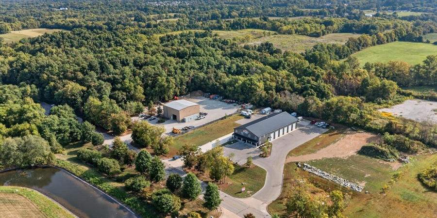 2110 N Angelina Lane, Bloomington, Indiana 47404-8709,MLS,202538406