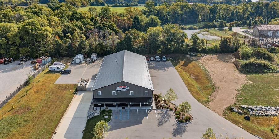 2110 N Angelina Lane, Bloomington, Indiana 47404-8709,MLS,202538406