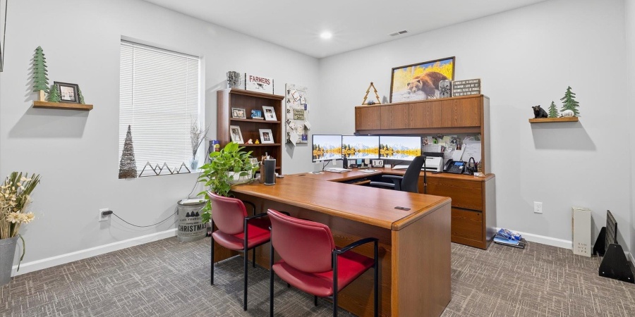 2110 N Angelina Lane, Bloomington, Indiana 47404-8709,MLS,202538406