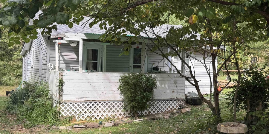 49 Walnut Heights, Bedford, Indiana 47421,MLS,202538325