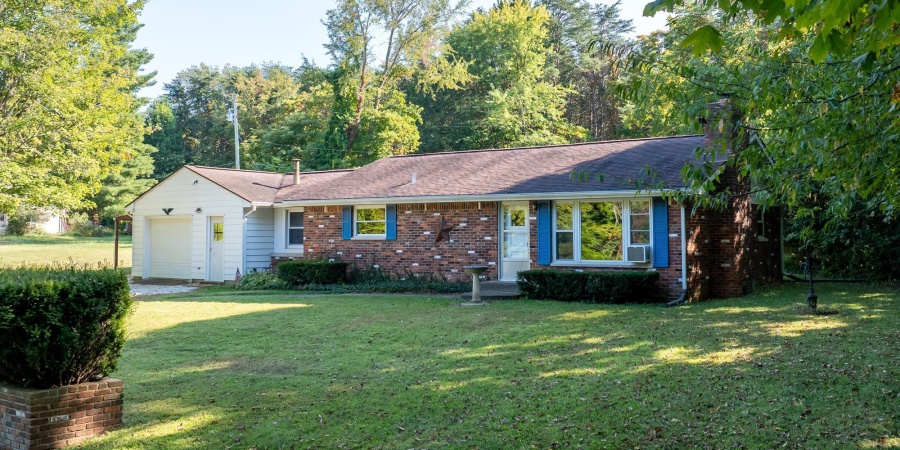 2798 E Bethel Lane, Bloomington, Indiana 47408,MLS,202538425