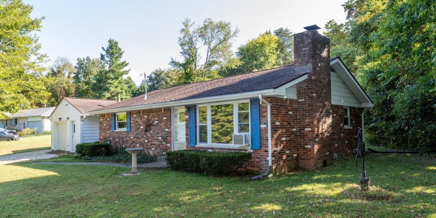 2798 E Bethel Lane, Bloomington, Indiana 47408,MLS,202538425