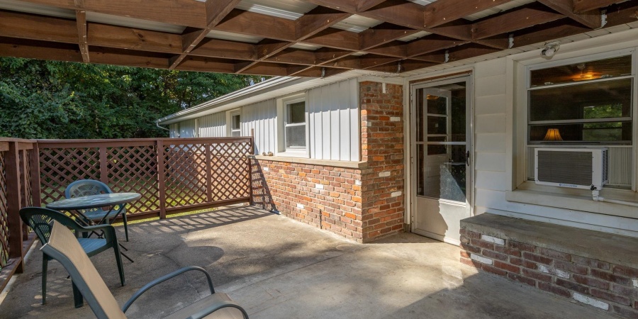 2798 E Bethel Lane, Bloomington, Indiana 47408,MLS,202538425