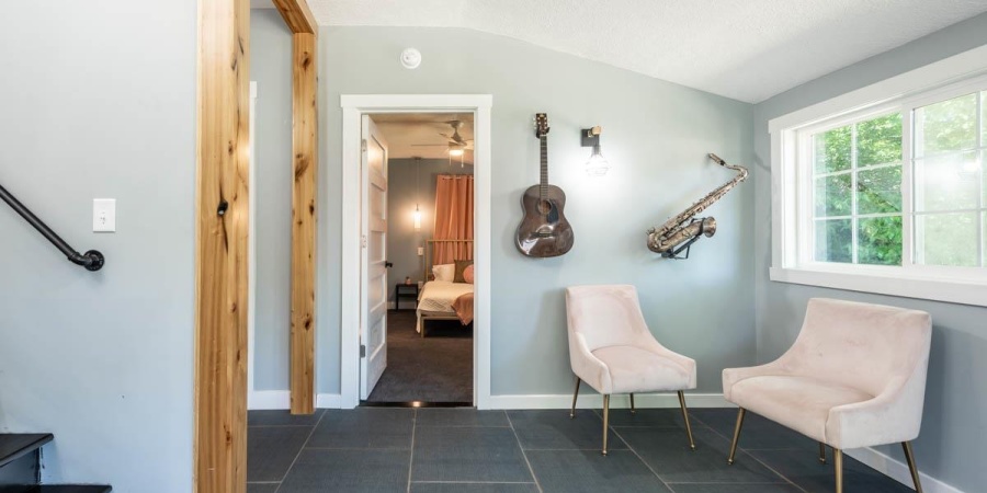 339 S Fairview Street, Bloomington, Indiana 47403,MLS,202538439