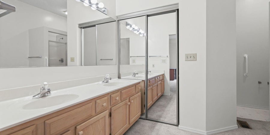 608 E Winslow Farm Drive, Bloomington, Indiana 47401,MLS,202538588