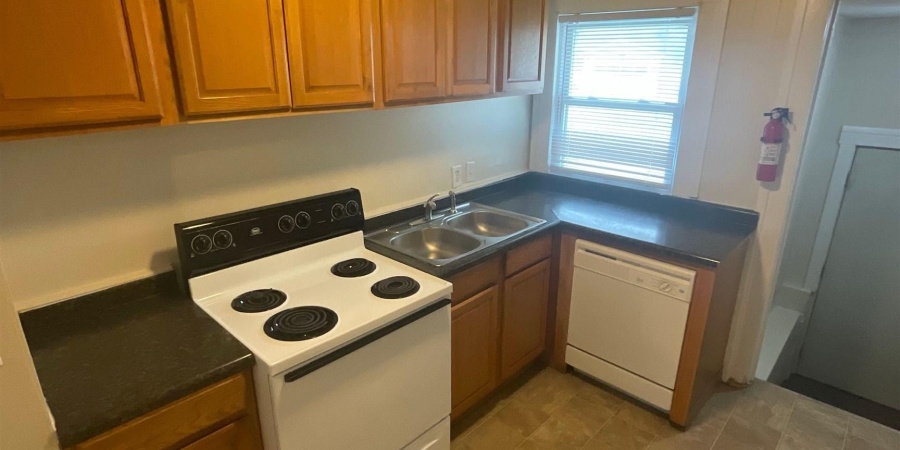 609 N Dunn Street, Bloomington, Indiana 47408-3655,MLS,202538688