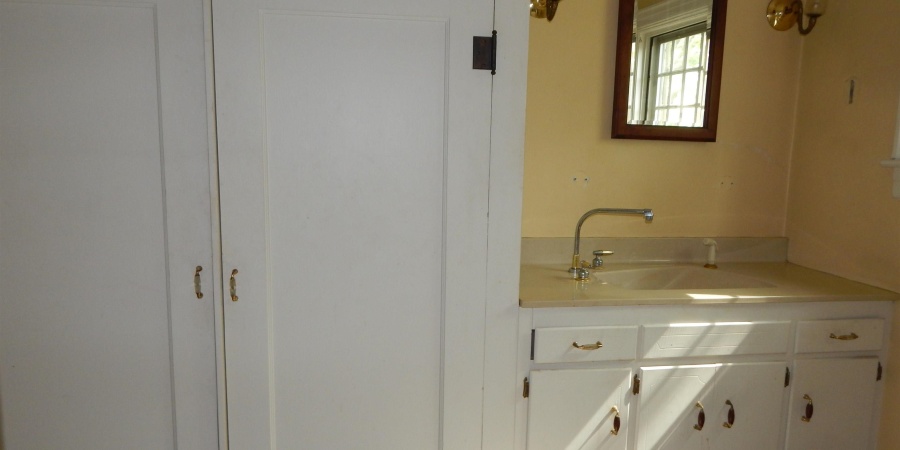 2028 Washington Ave, Bedford, Indiana 47421,MLS,202538877