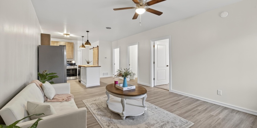 607 W Warren St - Unit B, Mitchell, Indiana 47446,MLS,202538935