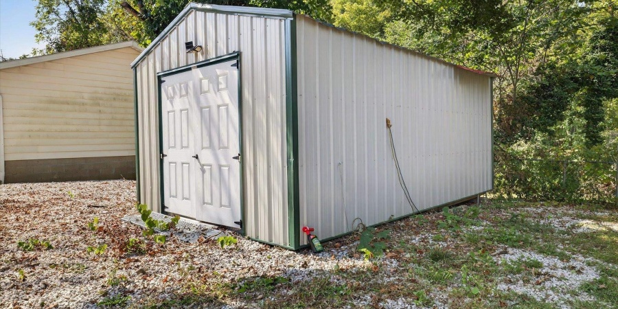 7100 S Shields Ridge Road, Bloomington, Indiana 47401,MLS,202539083