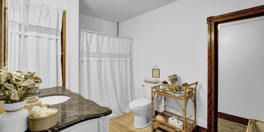 1125 Dixie Highway, Mitchell, Indiana 47446,MLS,202539096