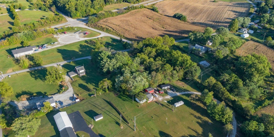 1125 Dixie Highway, Mitchell, Indiana 47446,MLS,202539096