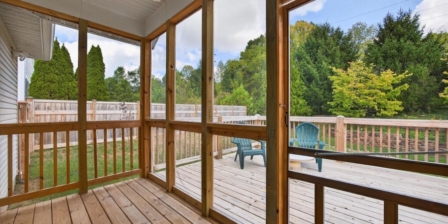 933 S Fenbrook Court, Bloomington, Indiana 47401,MLS,202539130