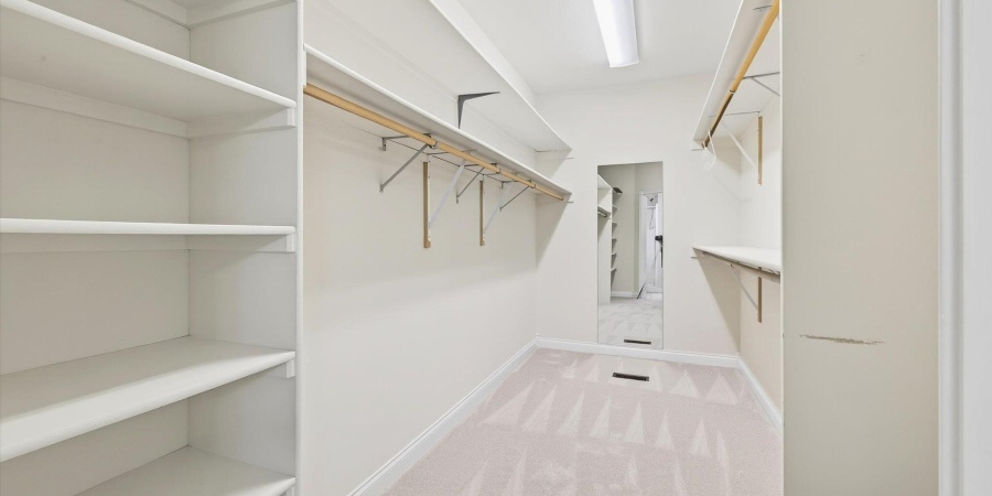 933 S Fenbrook Court, Bloomington, Indiana 47401,MLS,202539130