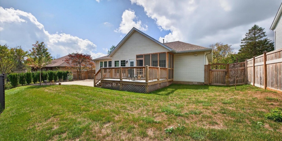 933 S Fenbrook Court, Bloomington, Indiana 47401,MLS,202539130