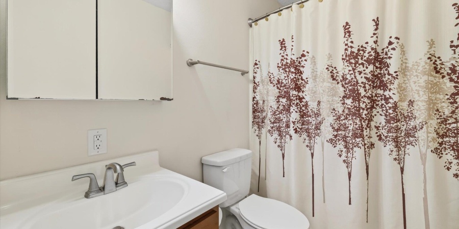 1210 S Park Avenue, Bloomington, Indiana 47401-6008,MLS,202539167