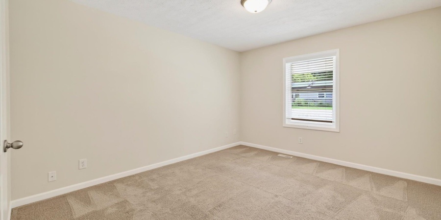 1210 S Park Avenue, Bloomington, Indiana 47401-6008,MLS,202539167