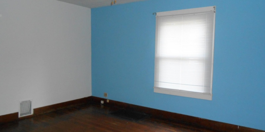 215 E 12th Street, Bloomington, Indiana 47408,MLS,202539236