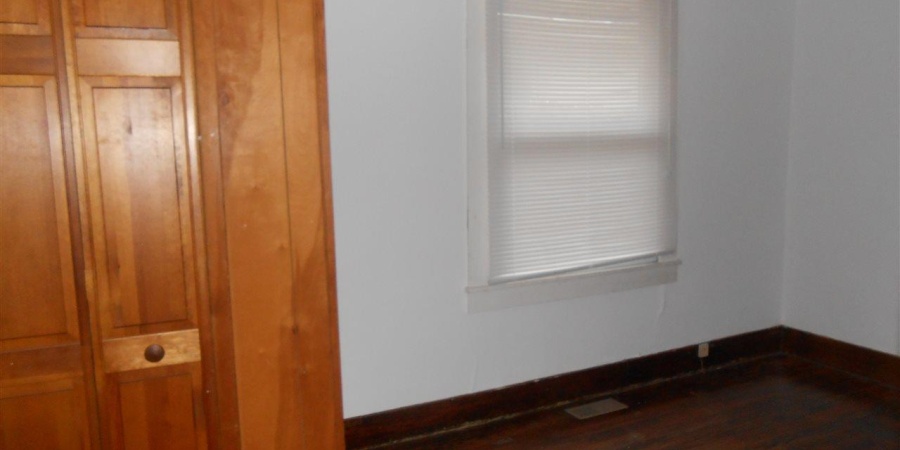 215 E 12th Street, Bloomington, Indiana 47408,MLS,202539236