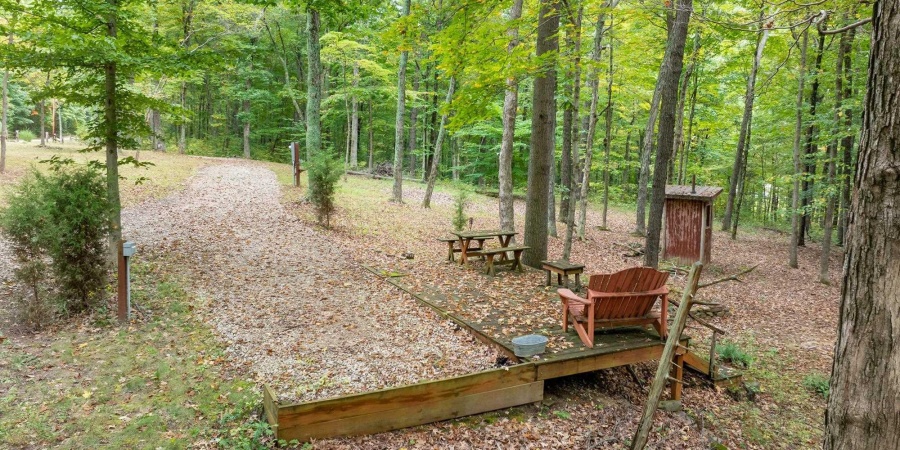 9045 E Pine Road, Bloomfield, Indiana 47424,MLS,202539317