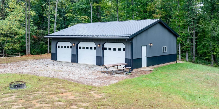 9045 E Pine Road, Bloomfield, Indiana 47424,MLS,202539317