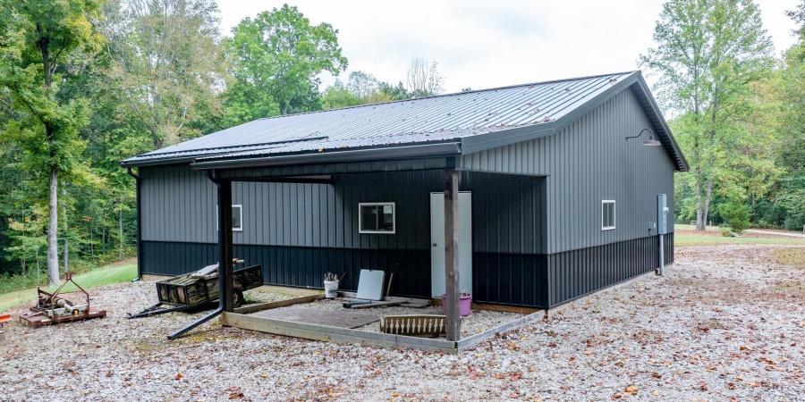 9045 E Pine Road, Bloomfield, Indiana 47424,MLS,202539317