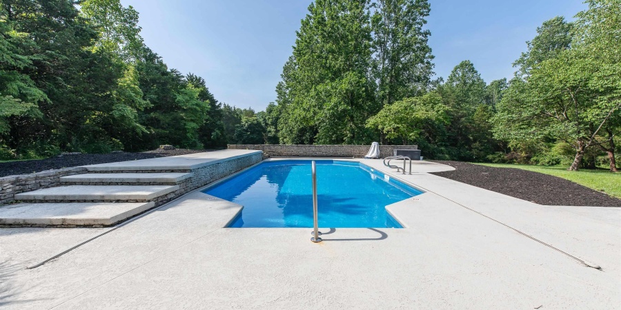 5200 S Leonard Springs Road, Bloomington, Indiana 47403-9026,MLS,202539330