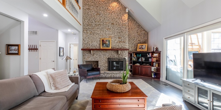 5200 S Leonard Springs Road, Bloomington, Indiana 47403-9026,MLS,202539330