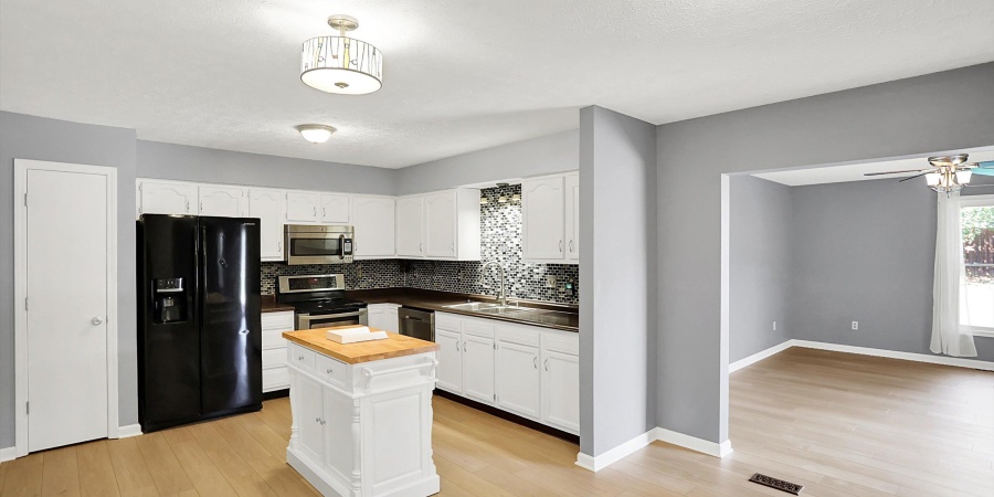 857 E Meadowlands Drive, Ellettsville, Indiana 47429,MLS,202539532