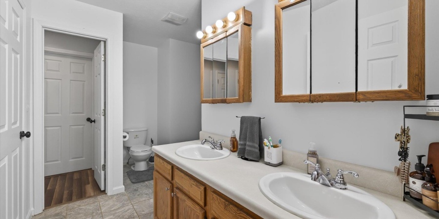 1232 E Marigold Drive, Bloomington, Indiana 47401,MLS,202539658