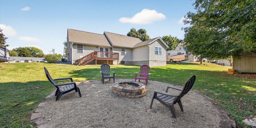 1232 E Marigold Drive, Bloomington, Indiana 47401,MLS,202539658