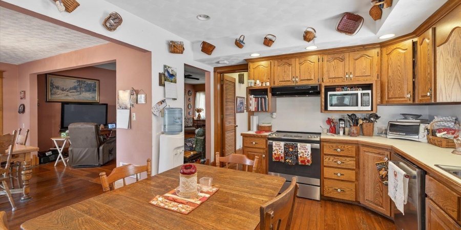 430 W Spring Street, Bloomfield, Indiana 47424-1110,MLS,202539687