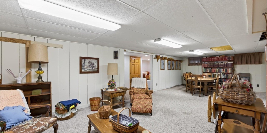 430 W Spring Street, Bloomfield, Indiana 47424-1110,MLS,202539687