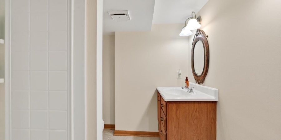 430 W Spring Street, Bloomfield, Indiana 47424-1110,MLS,202539687