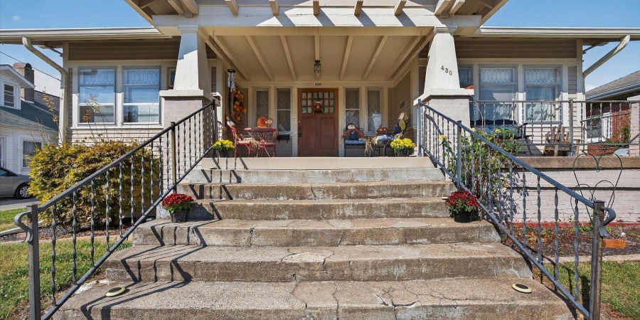 430 W Spring Street, Bloomfield, Indiana 47424-1110,MLS,202539687