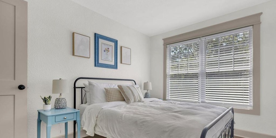 1122 S Fess Avenue, Bloomington, Indiana 47401,MLS,202539751