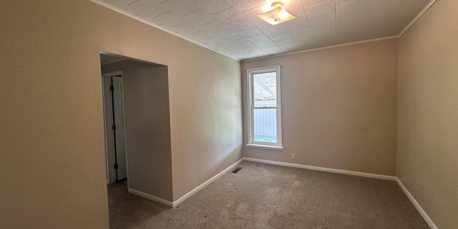 489 NE 11th Street, Linton, Indiana 47441,MLS,202539752